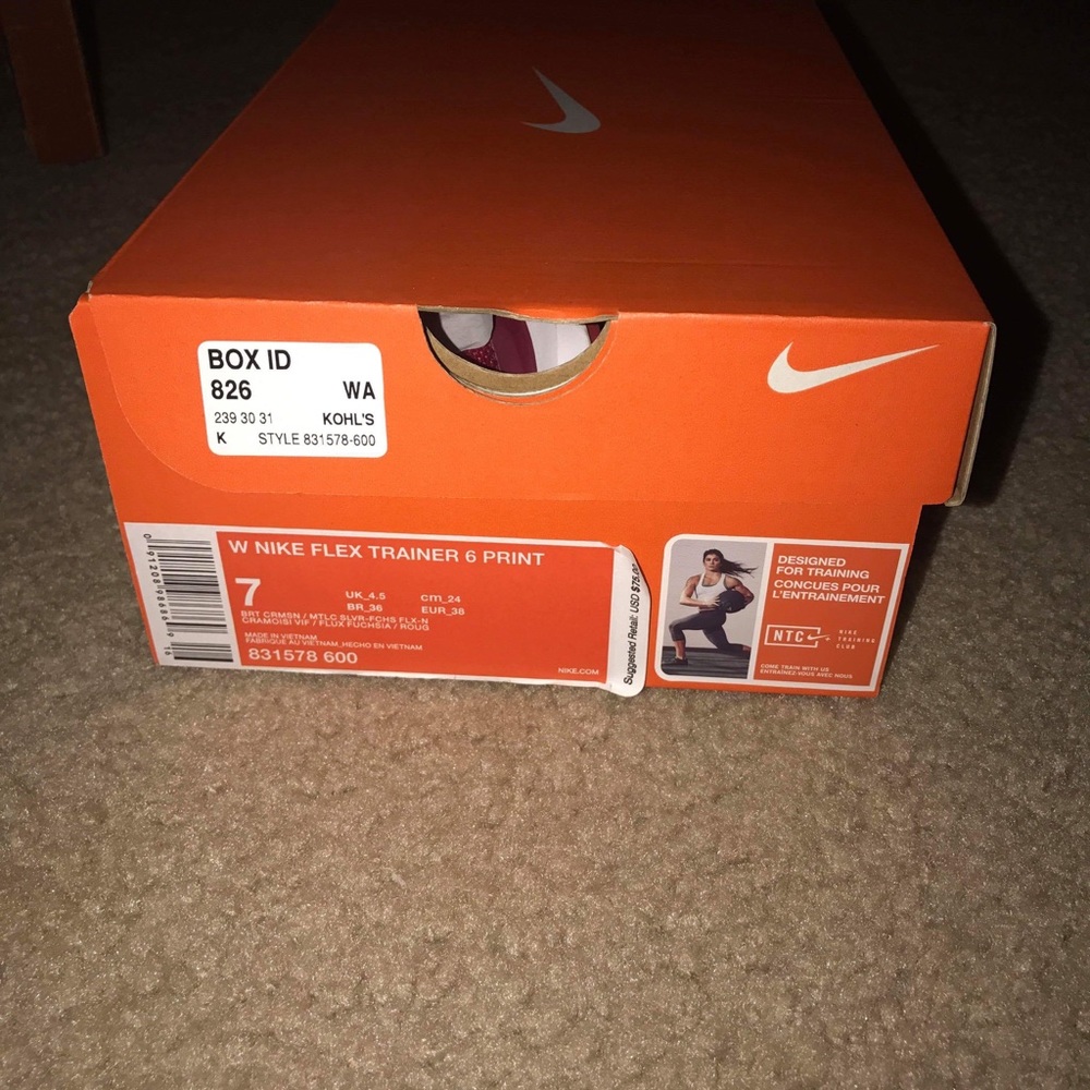 Sold sold size 7 Nike sneakers